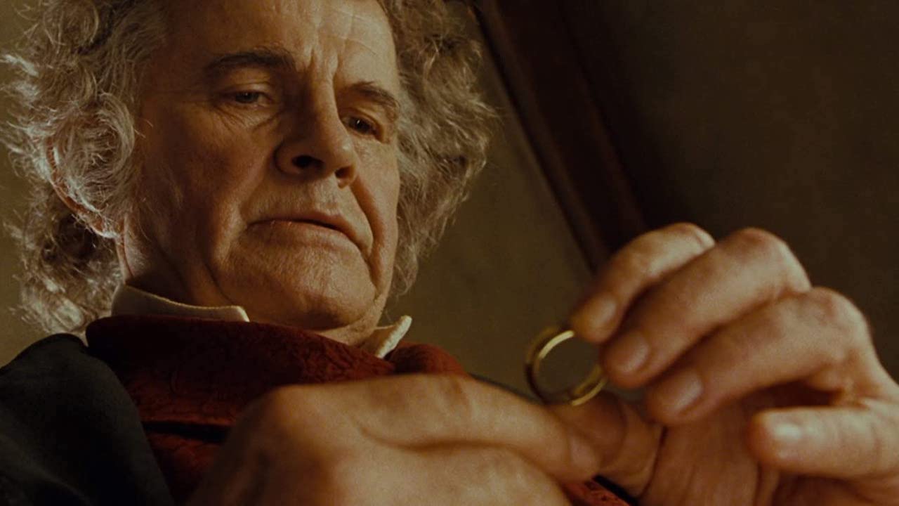 Ian Holm dans le rôle de Bilbo Baggins dans Le Seigneur des anneaux.