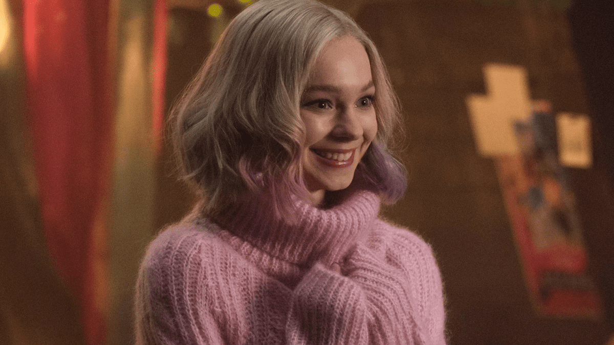 Emma Myers explique comment s'est déroulée sa transformation mercredi pour devenir Enid