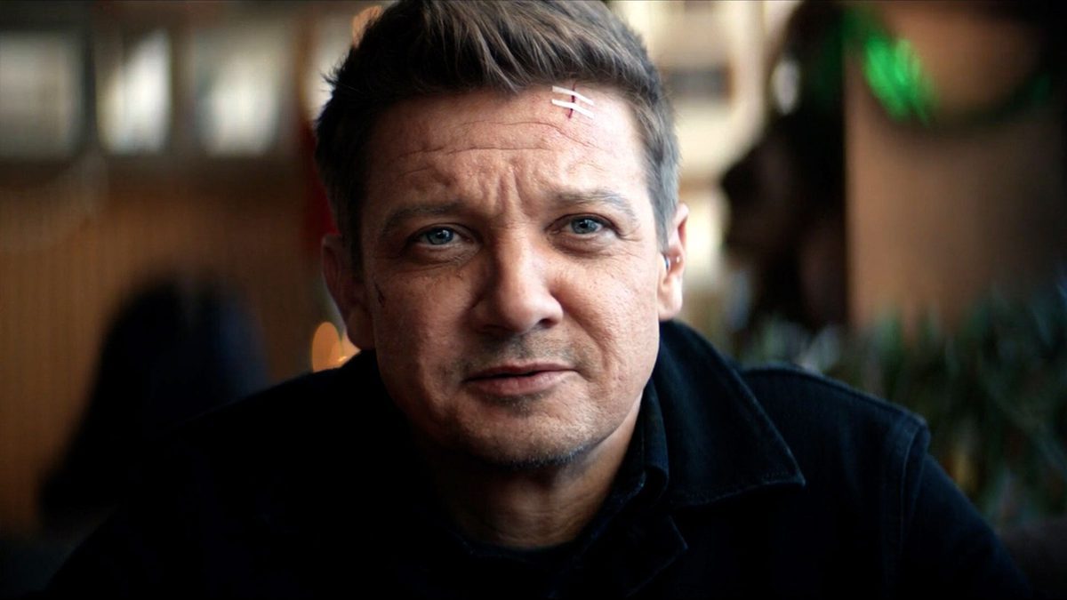 De nouveaux détails sur le grave accident de Jeremy Renner, qui sauvait son neveu quand c'est arrivé