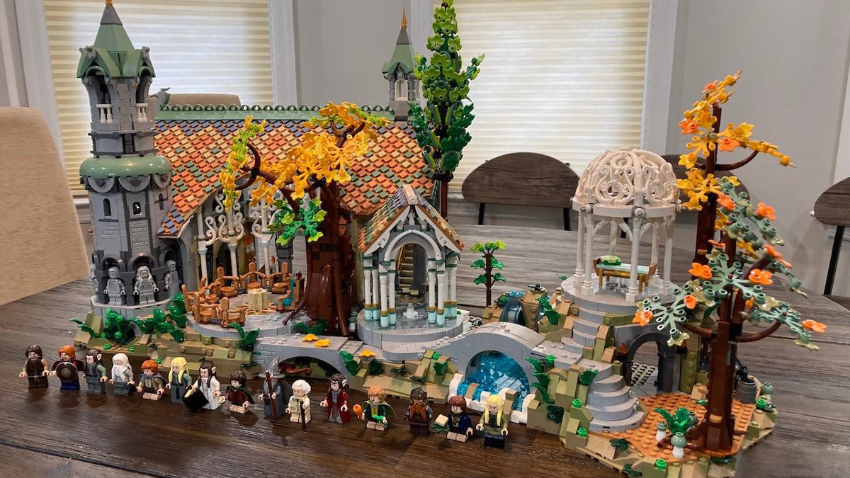 Nous construisons le nouvel ensemble LEGO du Seigneur des Anneaux : c'est à quel point cet hommage à la Communauté est épique