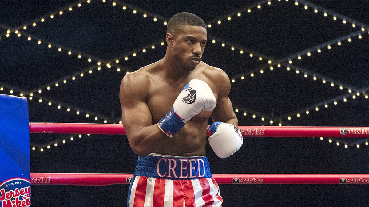 Le costume de Michael B. Jordan dans Creed III comprend une référence d'anime que vous n'avez probablement même pas remarquée