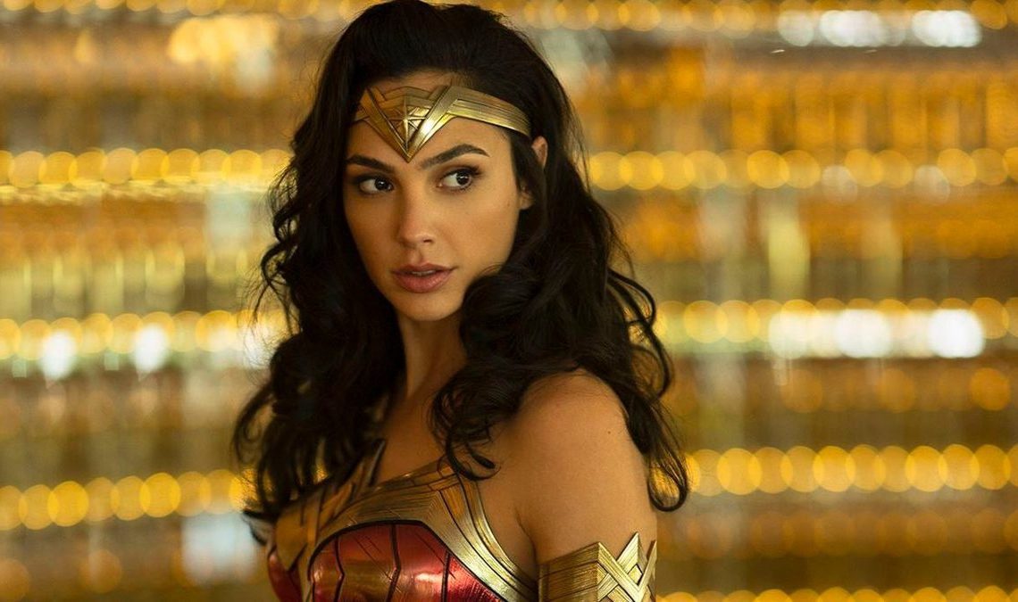 Gal Gadot dit que son film Cléopâtre plongera dans la reine au-delà de la présenter comme une "icône sexy"