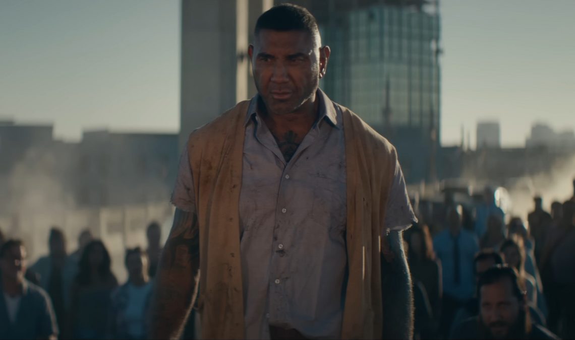 Mortal Kombat 1 présente une incroyable bande-annonce d'action en direct avec Dave Bautista