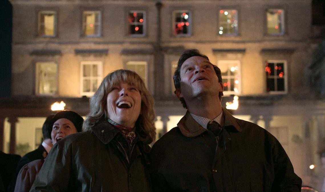 La sixième et dernière saison de The Crown inclura le mariage de Carlos et Camilla