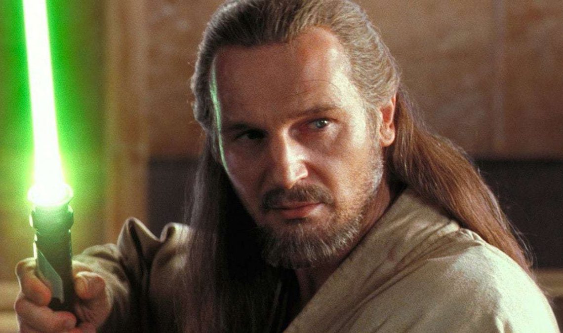 Liam Neeson ne pouvait pas s'empêcher de faire des bruits de sabre laser pendant le tournage de Star Wars