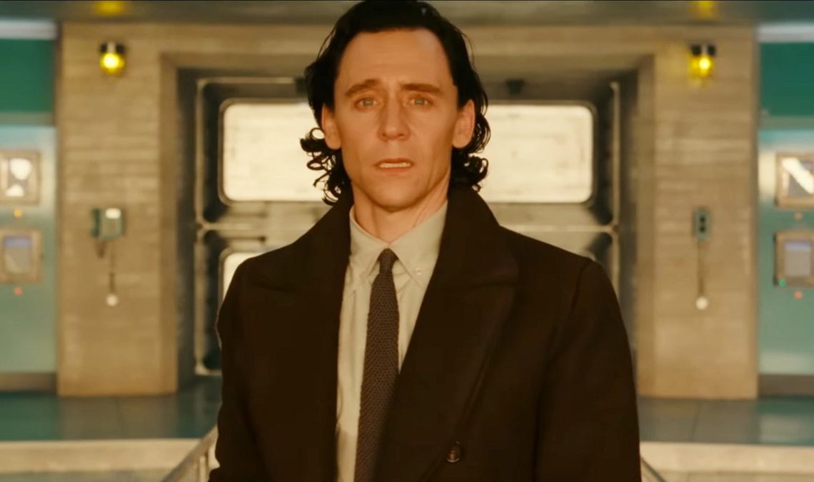 Tom Hiddleston, protagoniste de Loki, sur la question de savoir si Iron Man de Robert Downey Jr pourrait revenir dans le MCU