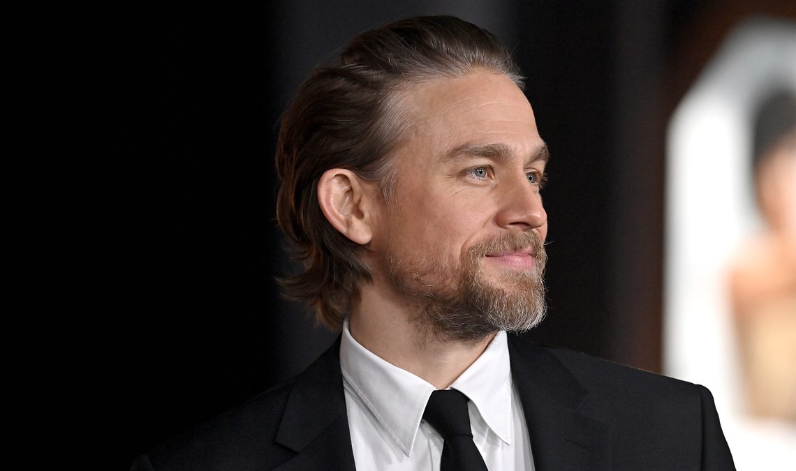 Cet acteur de Rebel Moon a failli jouer Green Arrow, mais a fini par refuser le rôle