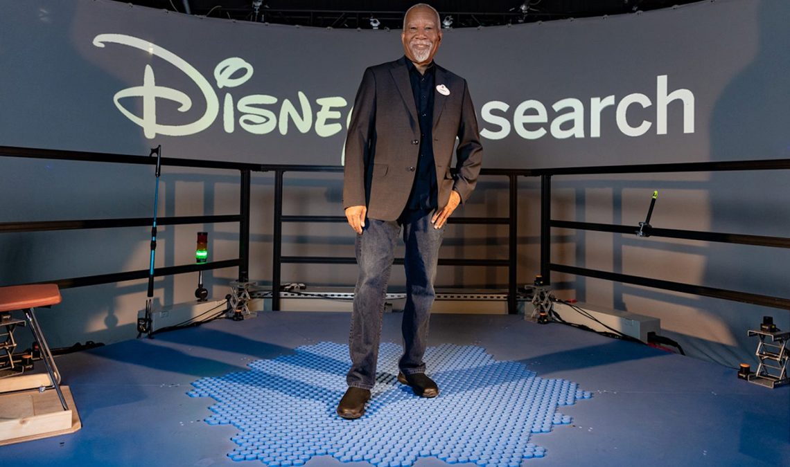 Disney présente le HoloTile, un « sol intelligent » qui vise à révolutionner l'expérience VR