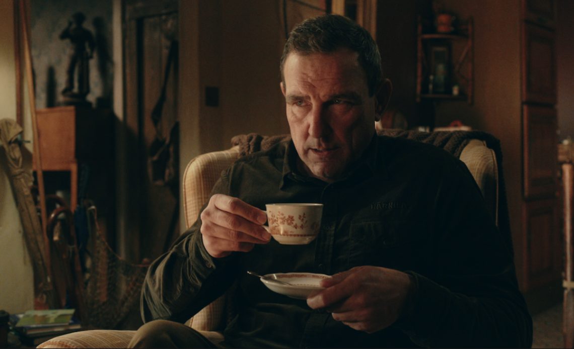 On a déjà le premier trailer de la série Netflix The Gentlemen, le dernier en date de Guy Ritchie