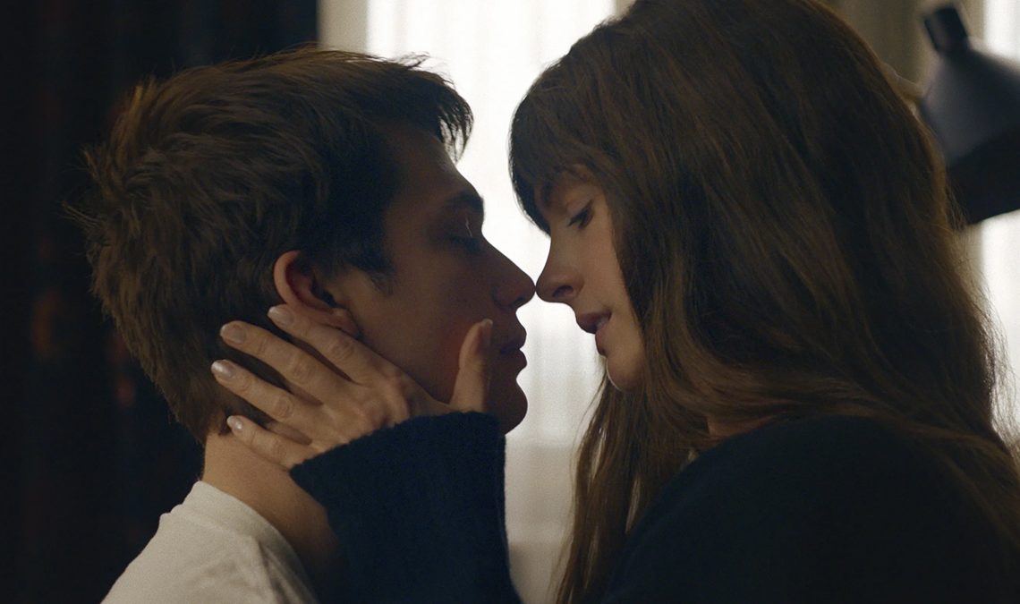 The Idea of ​​​​Having You, avec Anne Hathaway et Nicolas Galitzine, reçoit une bande-annonce officielle avec une date de sortie
