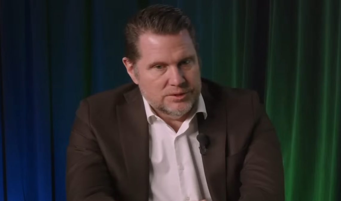 Le PDG d'Embracer Group répond à la colère suscitée par les fermetures et les licenciements : "Je suis sûr que je mérite beaucoup de critiques"