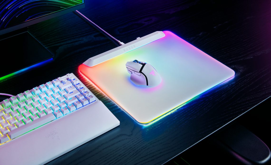 Razer présente le premier tapis de souris de jeu entièrement rétroéclairé
