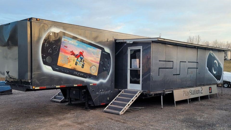 Un rare camion PlayStation Experience de 2006 se vend en ligne pour une fortune