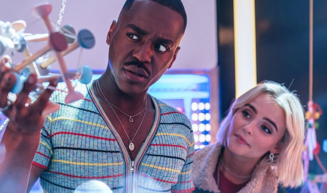 Le showrunner de Doctor Who dit que la série devrait être aussi grande que Marvel