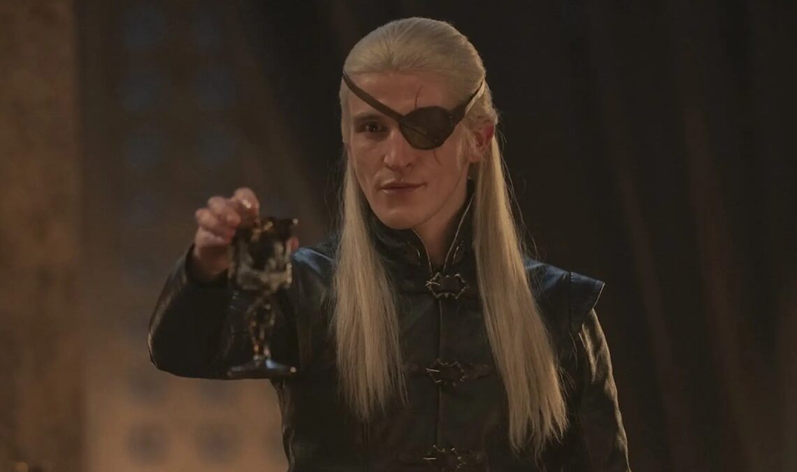 Bien qu'il joue dans le spin-off, Ewan Mitchell n'a pas vu Game of Thrones, et il a une raison pour cela