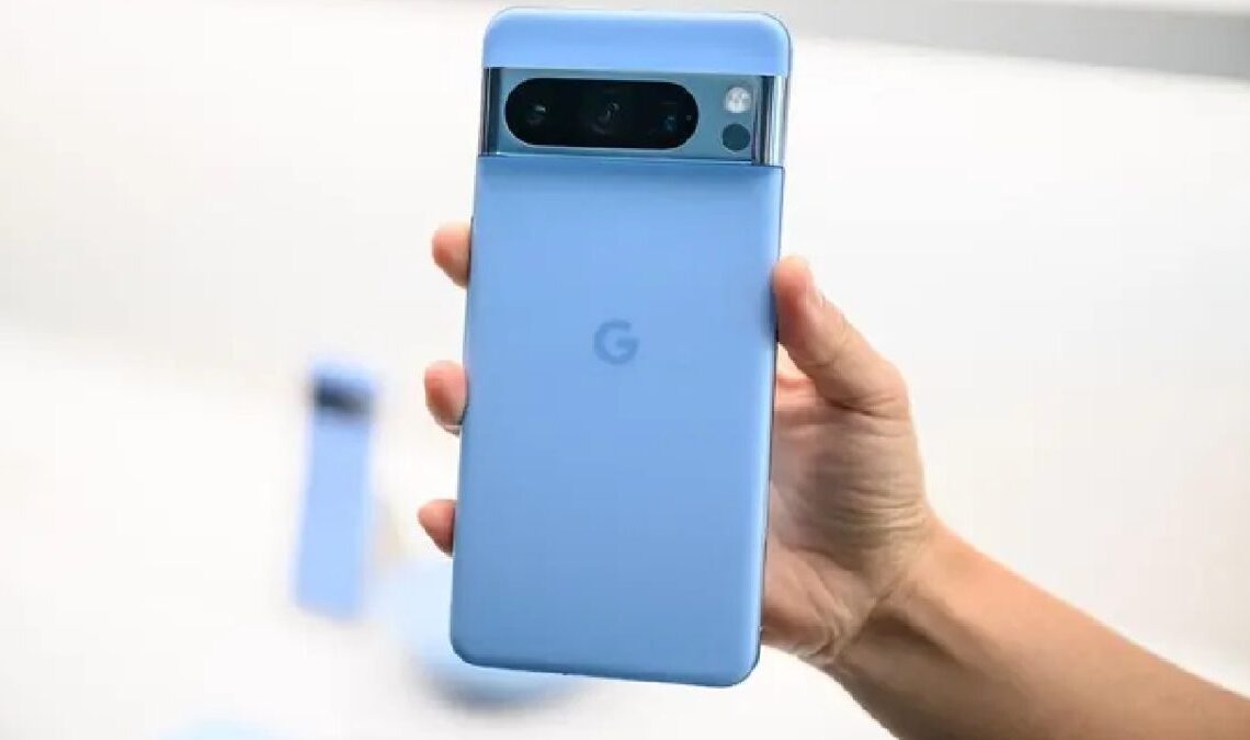 C'est l'un des meilleurs téléphones Android avec le nom Pro et bénéficie d'une réduction de 300 euros