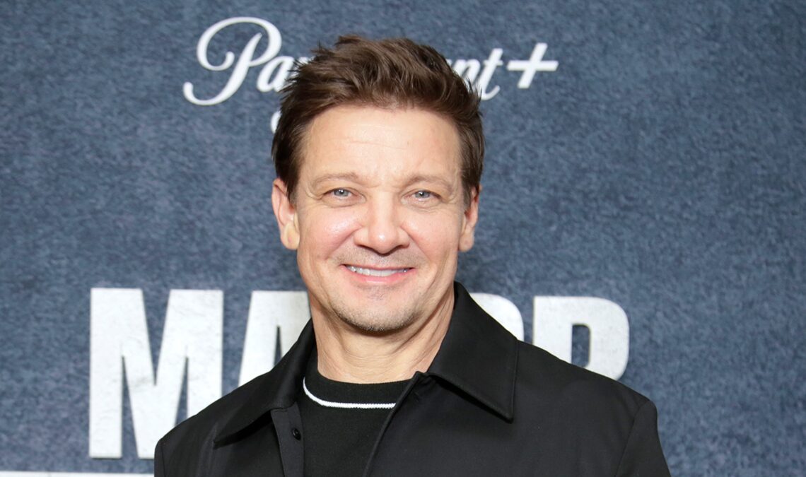 Jeremy Renner parle de son retour au métier d'acteur et révèle qu'il n'a pas d'énergie pour les "rôles difficiles"