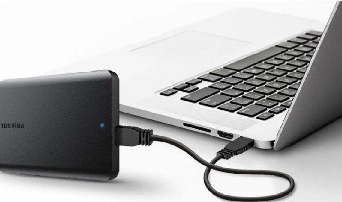 Le disque dur externe 2 To le plus vendu vient de Toshiba et coûte moins de 70 euros