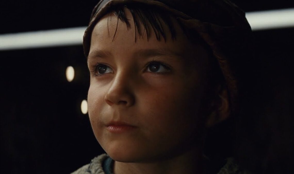 Qui est le mystérieux enfant sensible à la Force qui apparaît à la fin de Star Wars : Les Derniers Jedi ?