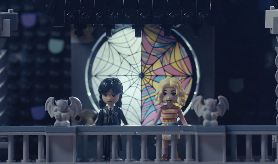 LEGO présente trois nouveaux sets de mercredi, la fille de la famille Addams