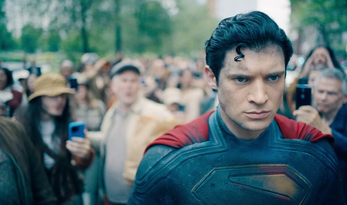 Il y a un super-héros DC caché dans la bande-annonce de Superman que vous n'avez probablement pas vu