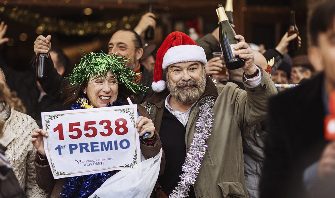 La comédie de Noël Un gâchis de millions sort cette semaine en salles, et voici un clip exclusif pour la célébrer