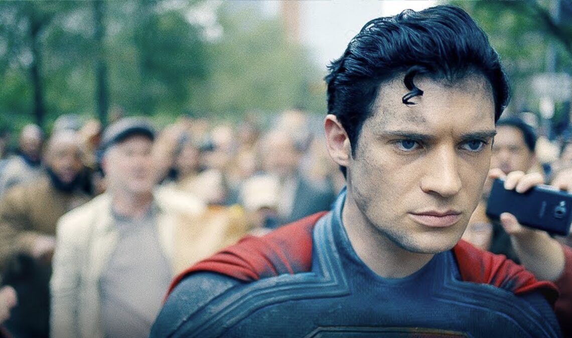 La première bande-annonce de Superman révèle des super-héros en train de faire leur travail, des monstres géants et un adorable Krypto