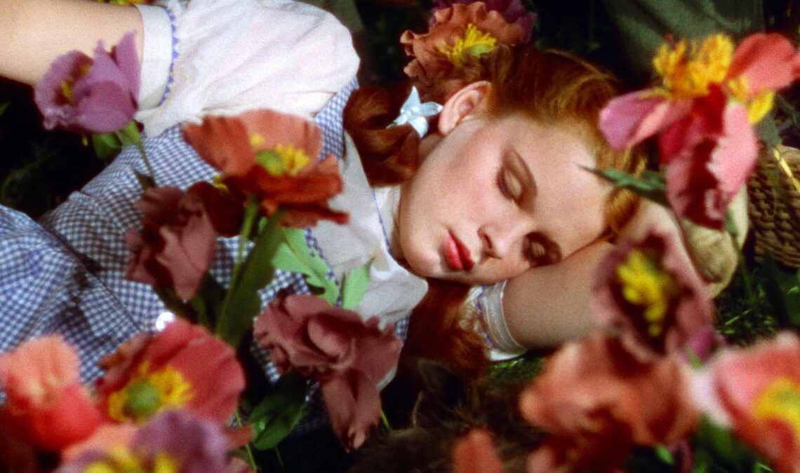 Vous vous souvenez de la neige que Glinda utilise pour réveiller Dorothy dans Le Magicien d'Oz ? Eh bien, ce n'était peut-être pas de la neige.