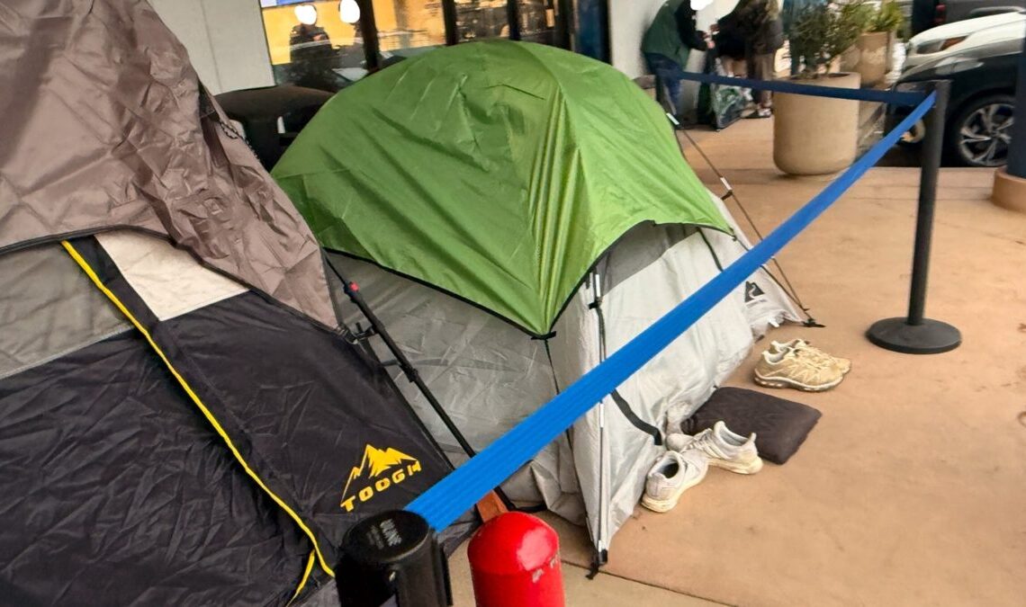 Malgré le froid, les gens campent déjà pour un RTX 5090 Nvidia