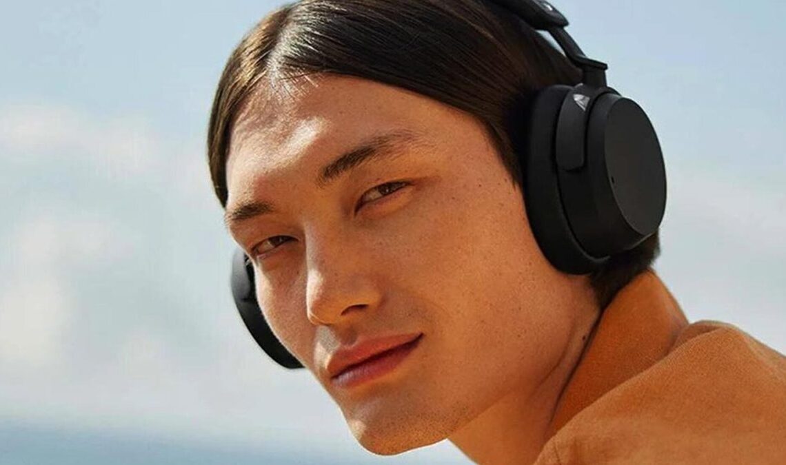 Ces écouteurs Sennheiser, avec 50 heures d'autonomie et d'annulation du bruit, sont maintenant un demi-prix pour moins de 100 euros
