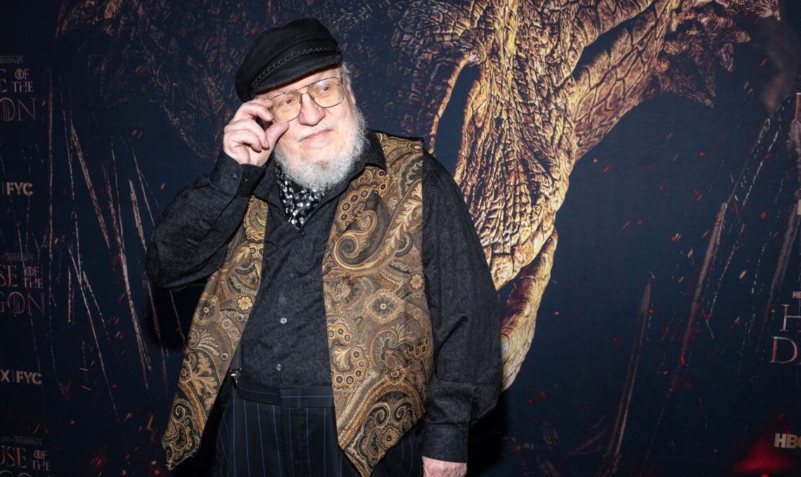 George Rr Martin révèle qu'il y a des "conversations" sur un anneau Elden - IGN FAGETS