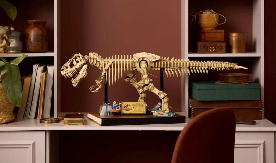 Lego annonce un squelette du Jurassic Park T-Rex de plus d'un mètre de long