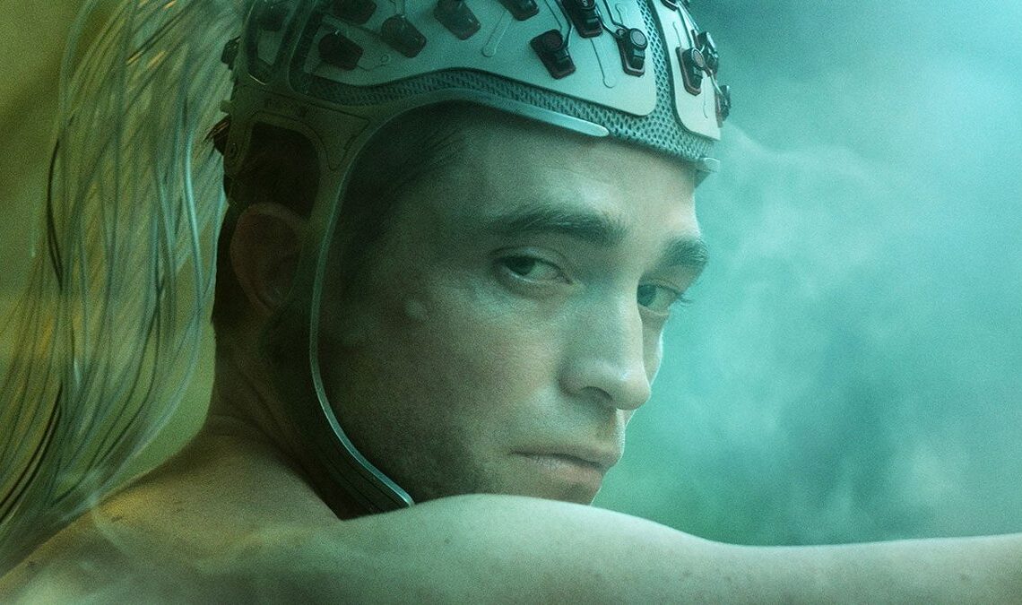 L'histoire originale de Mickey 17 avait un clone qui laisse tout le monde que nous voyons dans le film