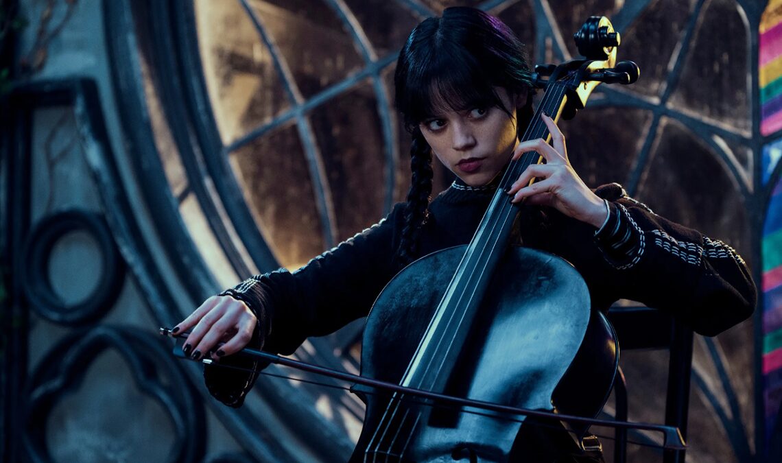 L'un des épisodes de la saison 2 mercredi est inspiré par le genre Slasher