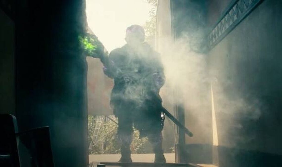 Peter Dinklage est méconnaissable dans les nouvelles images du remake Toxic Avenger