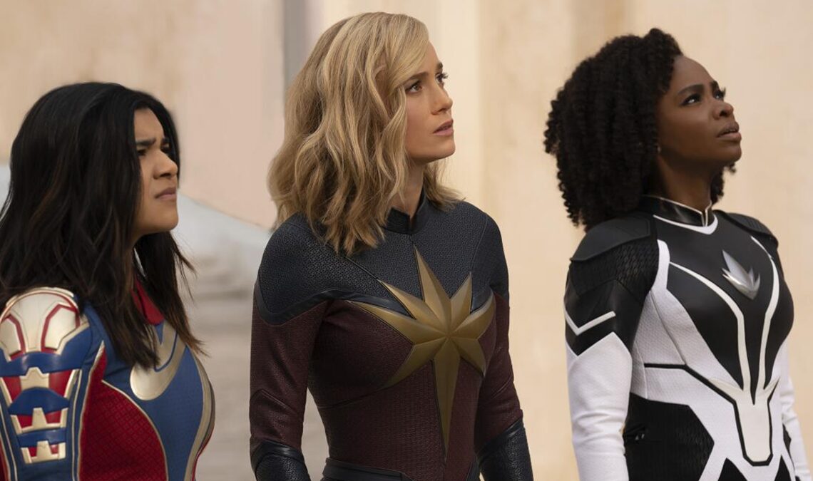 Le réalisateur de Marvels blâme Marvel après l'échec du film: "Ils font des choses que je ne ferais pas"