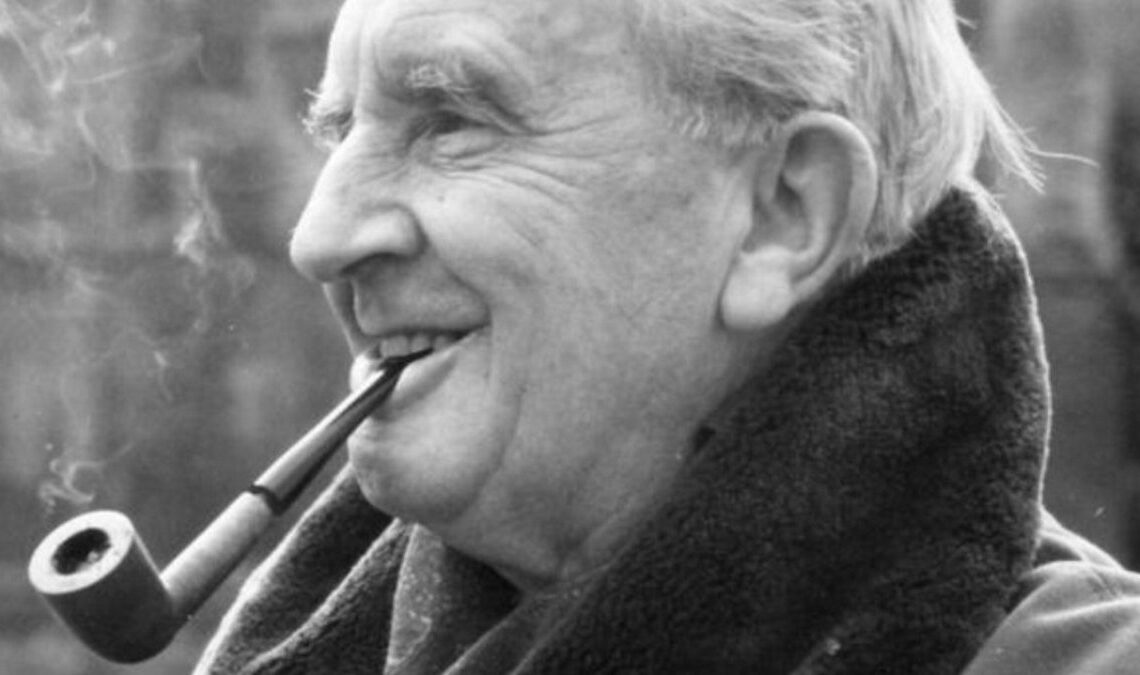 Les fans de Tolkien ont un nouveau lieu de pèlerinage. Les gens qui ont inspiré la grande histoire d'amour de la Terre du Milieu