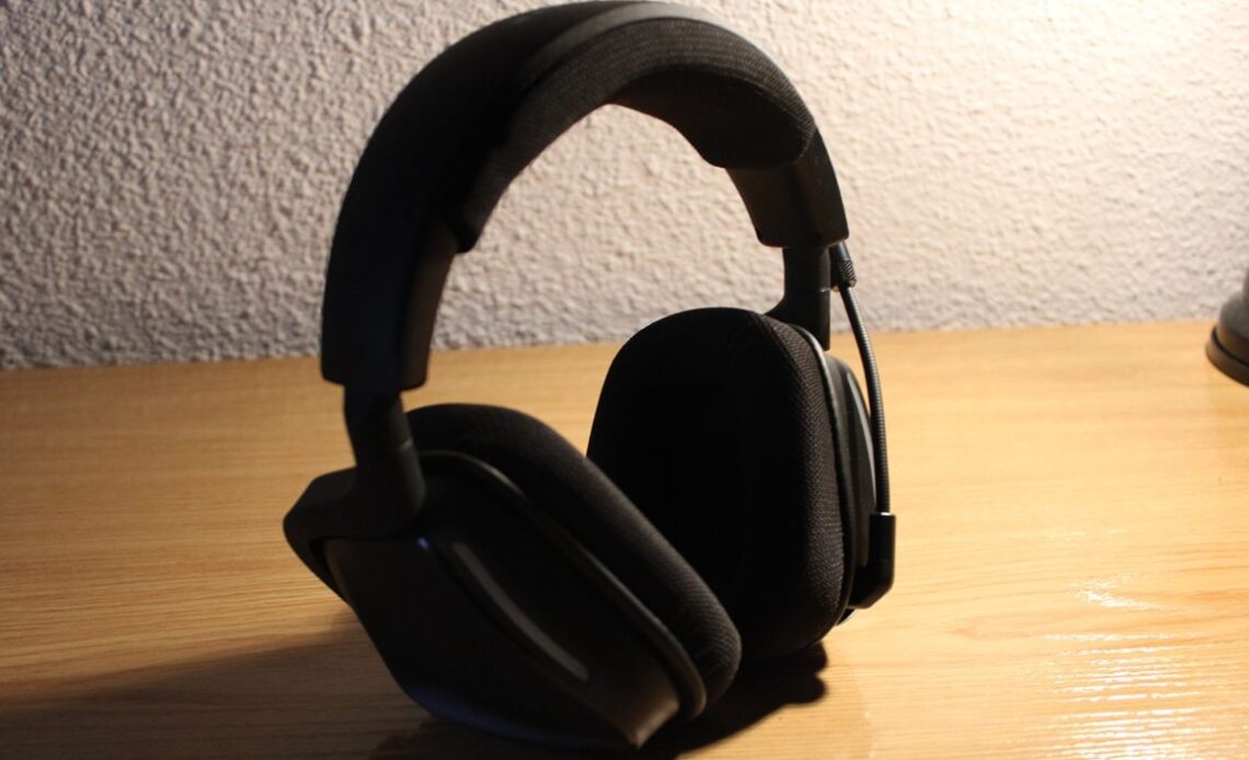 Analyse des écouteurs Corsair Void Wireless V2: son puissant et une expérience enveloppante