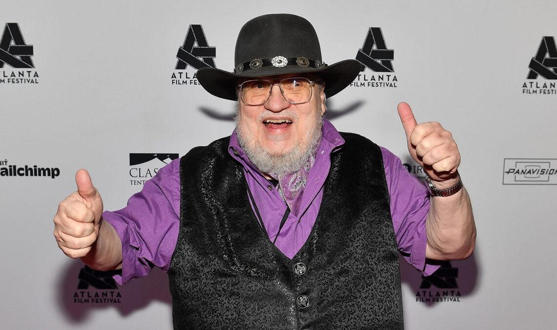 George Rr Martin met le battage médiatique sur les nuages ​​du nouveau film Elden Ring