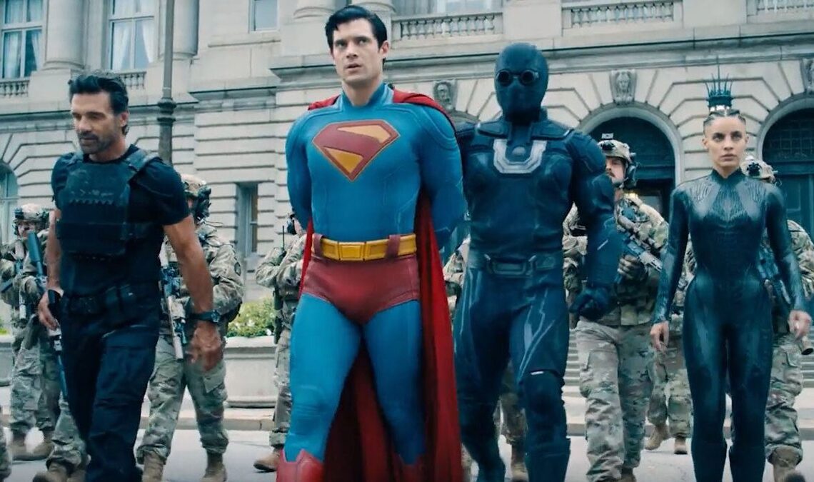 Il y a des fans qui préparent une campagne de discrédit contre Superman. James Gunn n'a pas été silencieux