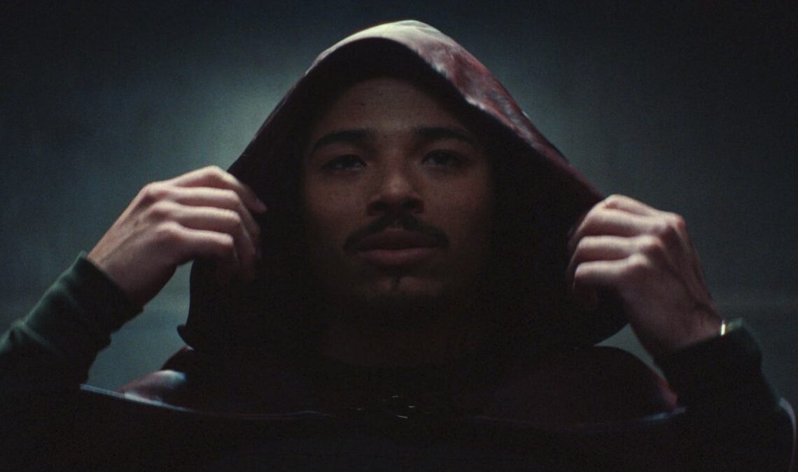 L'homme à capuche a expliqué: Qui est le méchant d'Ironheart joué par Anthony Ramos?