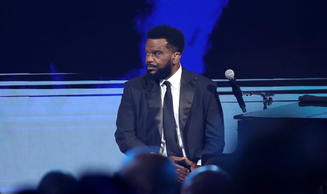 Craig Robinson, la star du bureau, nous surprend tous annonçant qu'il quitte de la comédie pour se consacrer à "quelque chose d'énorme"