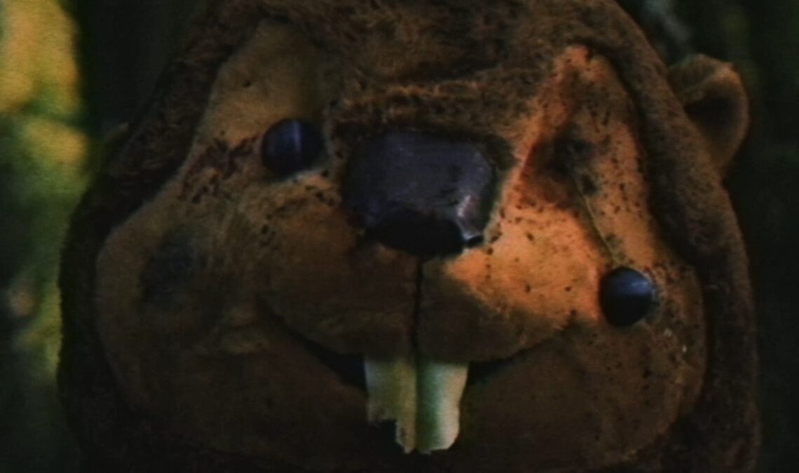 La nouvelle lumière mourante: le personnage de la bête n'est pas ce que vous attendez ... à moins que vous ne vous attendiez à un castor