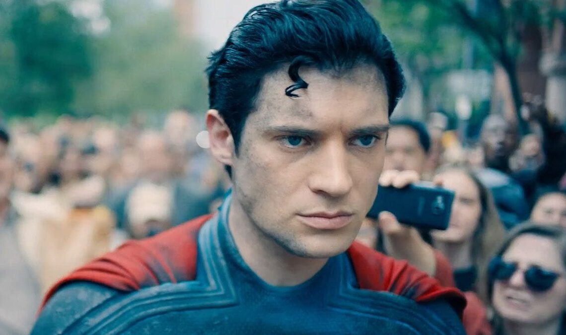 "Laissez-les les donner." James Gunn charge contre ceux qui critiquent la morale derrière le nouveau film Superman