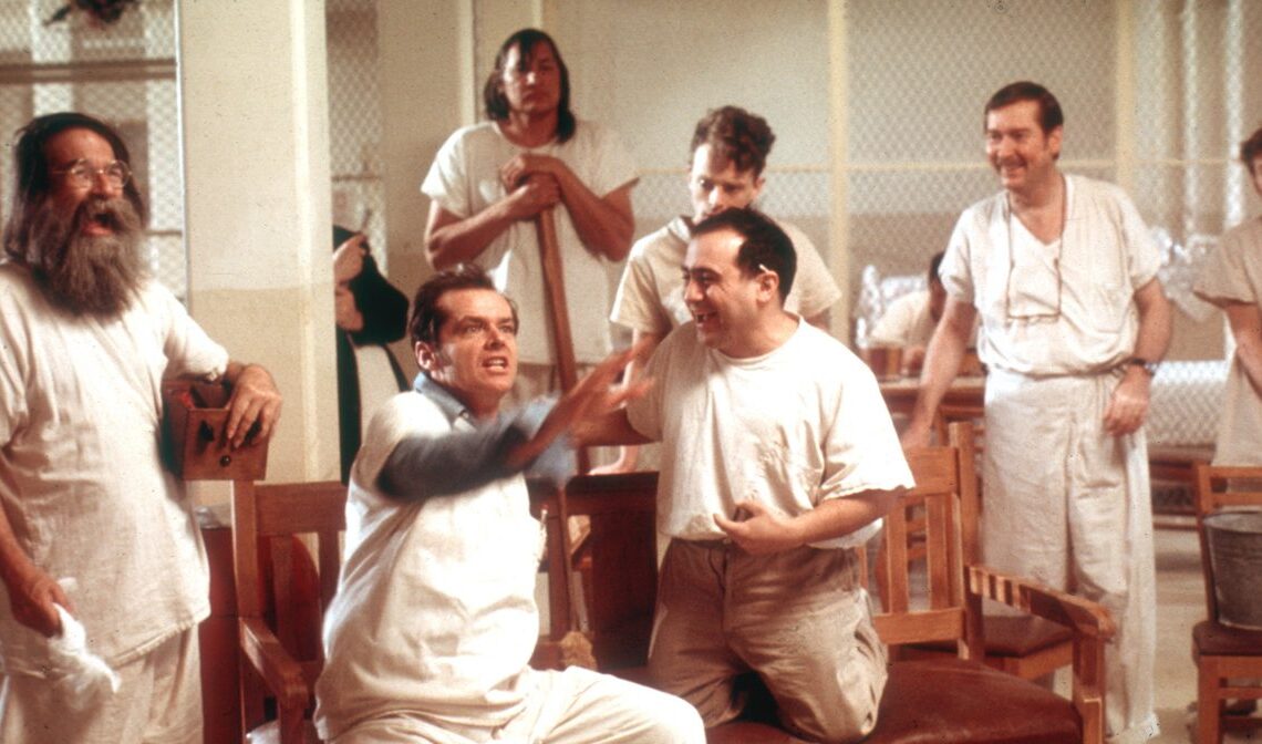 Quelqu'un a survolé le nid de coucou pourrait avoir une nouvelle adaptation à la télévision, mais d'un point de vue différent