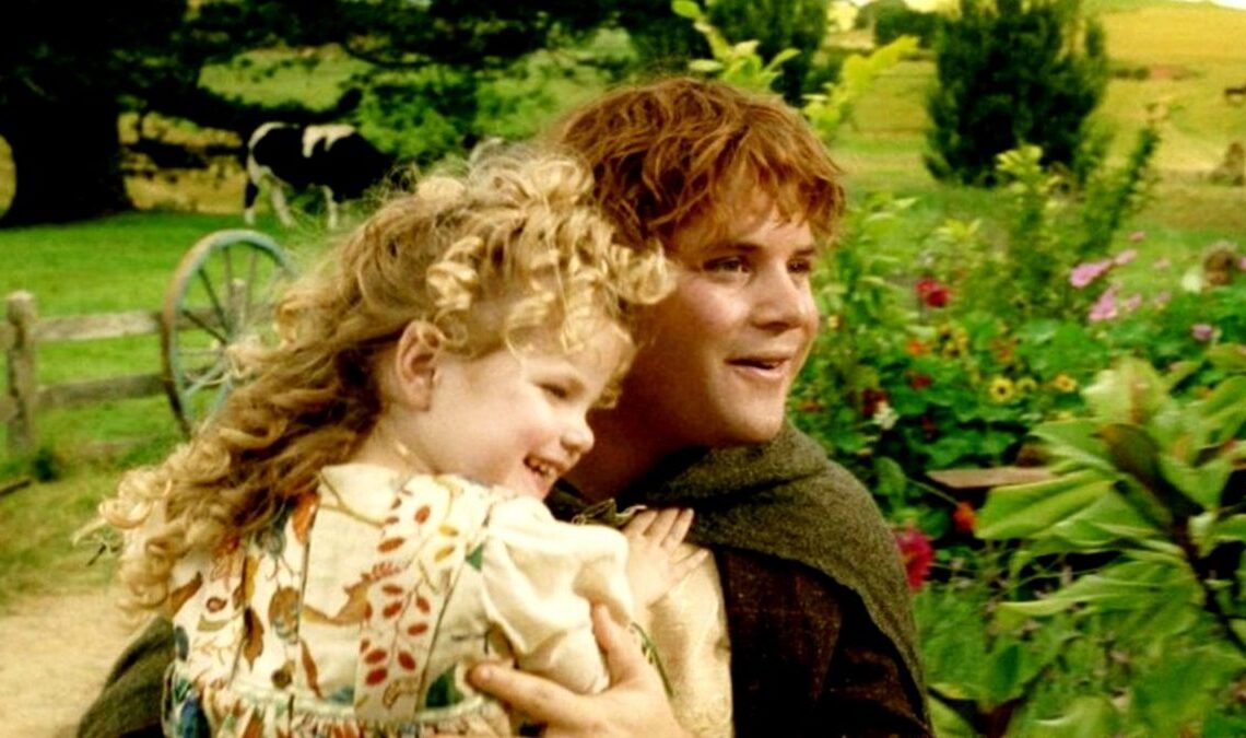 Si vous aimez le Seigneur des Anneaux, c'est à Elanor, devant Tolkien, que vous devriez remercier