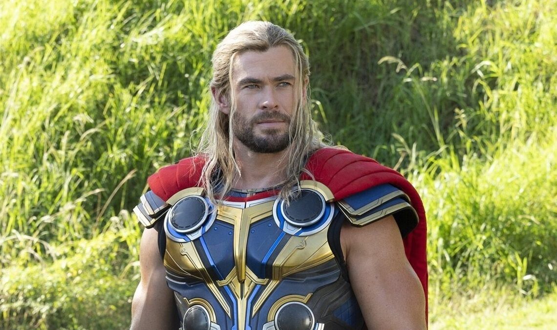 Chris Hemsworth a osé le faire, mais Marvel ne l'a pas laissé enregistrer cette scène parce qu'il était un grave danger pour l'avenir de Thor