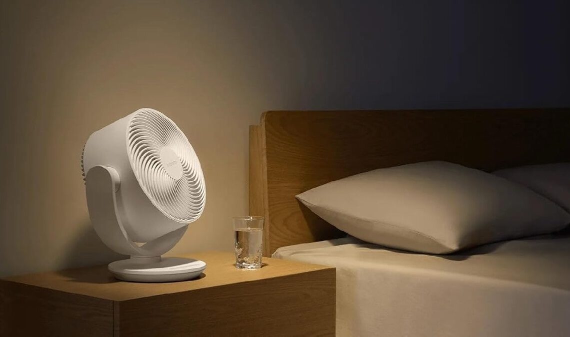 Portable, léger et cool: le nouveau fan de Xiaomi rasent et vous sauvera les nuits d'été