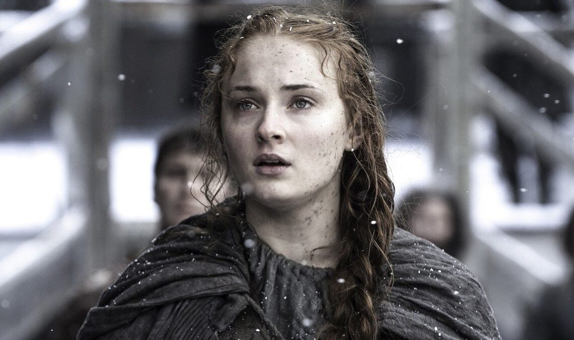 Sophie Turner décrit l'expérience de son premier baiser à l'écran avec Kit Harington: "C'était le pire"