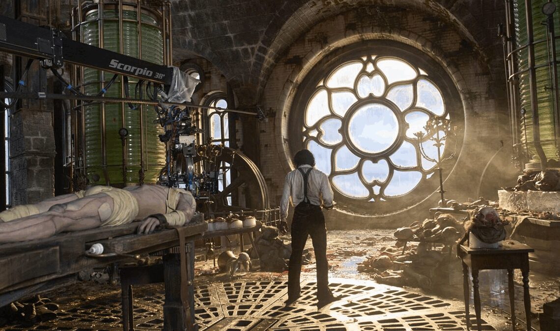 Guillermo del Toro travaillait sur ce film depuis une décennie, et il semble que le travail en valait la peine